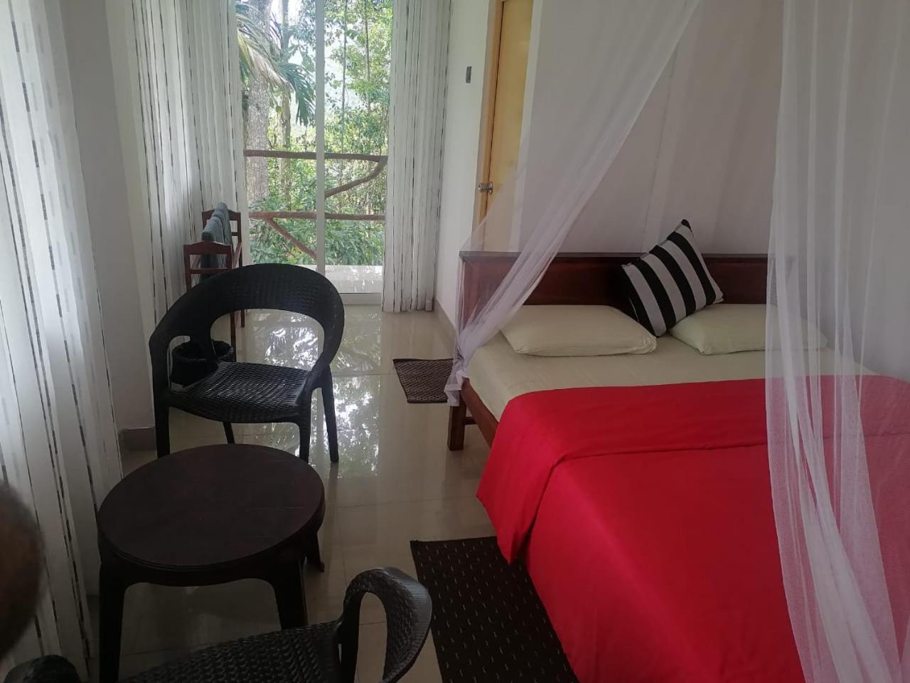 Isuru Homestay Элла Экстерьер фото